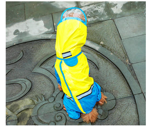 Keep Your Pup Stylishly Dry with Our All-Inclusive Waterproof Raincoat!